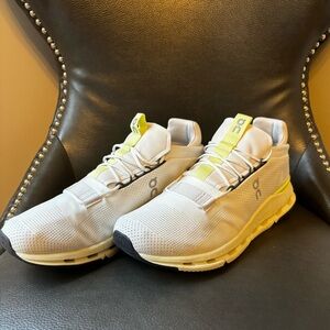 On Cloudnova Men’s Size 11